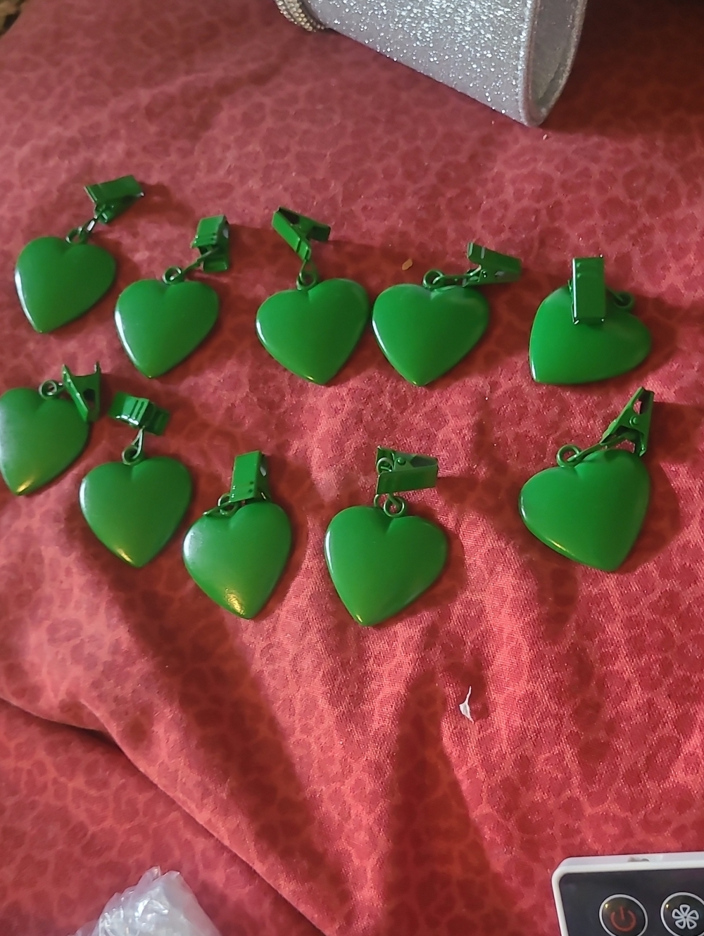 Ten Green Heart Tablecloth Weights